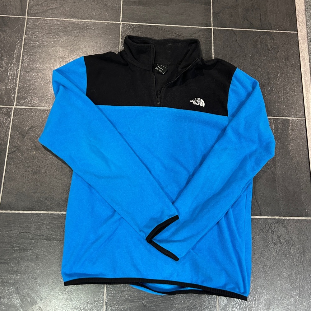 The North Face Men's Blue Fleece Quarter Zip